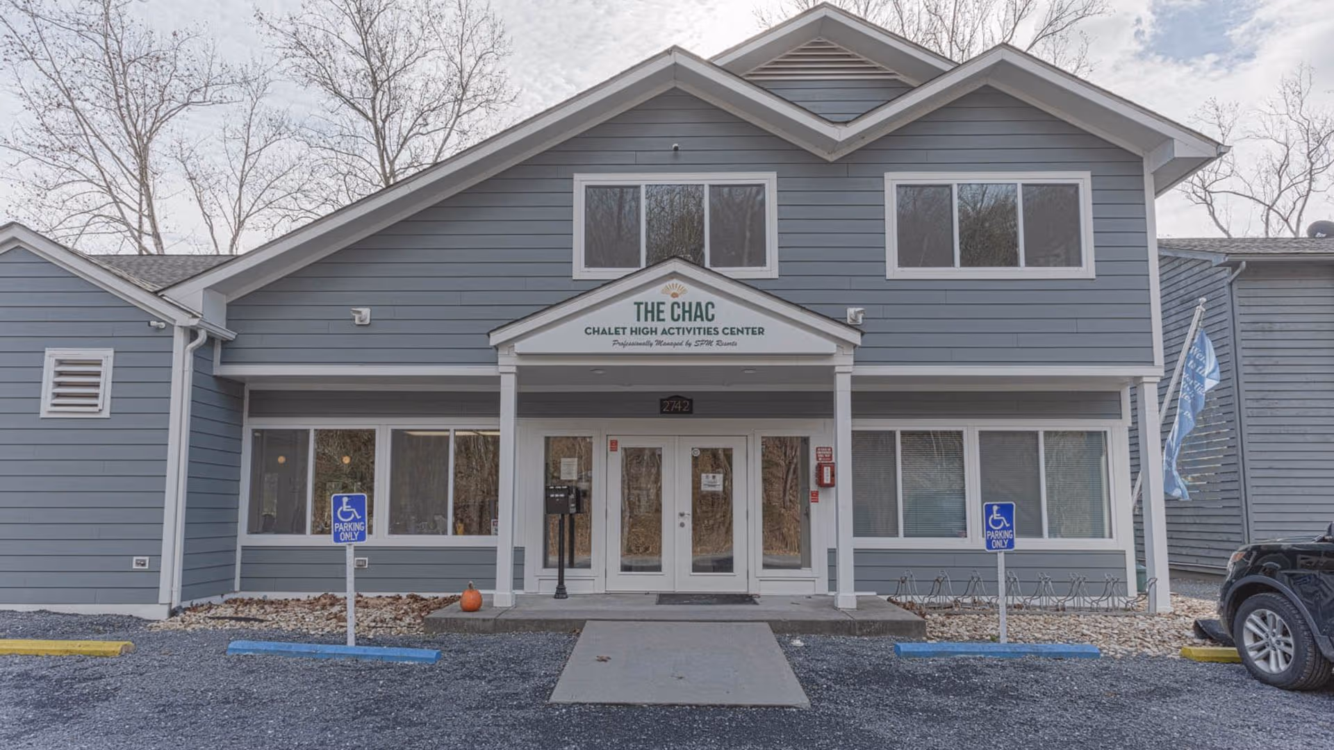 Additional exterior view of Chalet High.