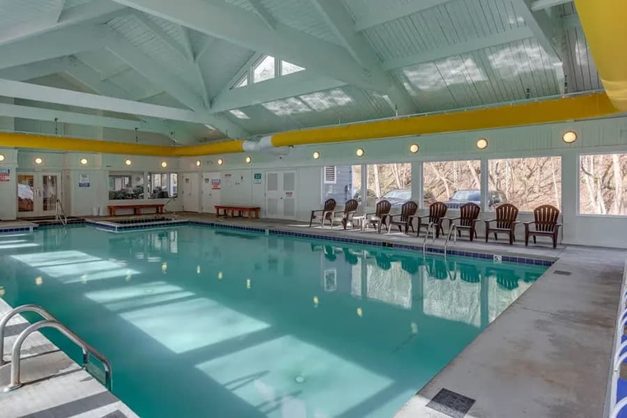 Indoor pool at Chalet High Resort