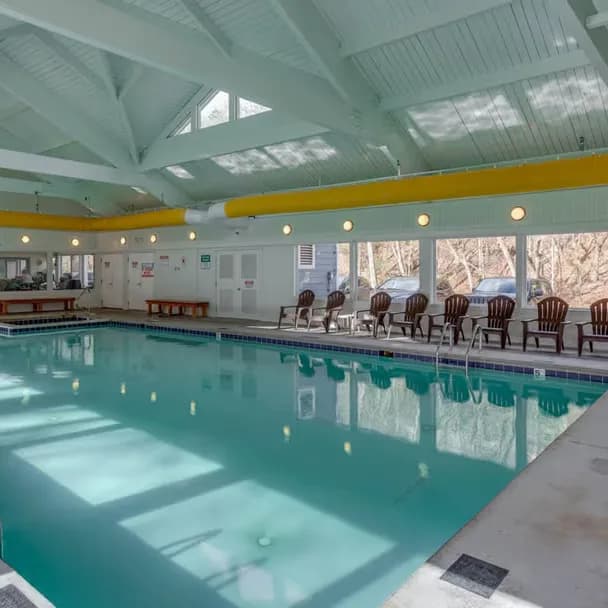 Chalet High Resort indoor pool